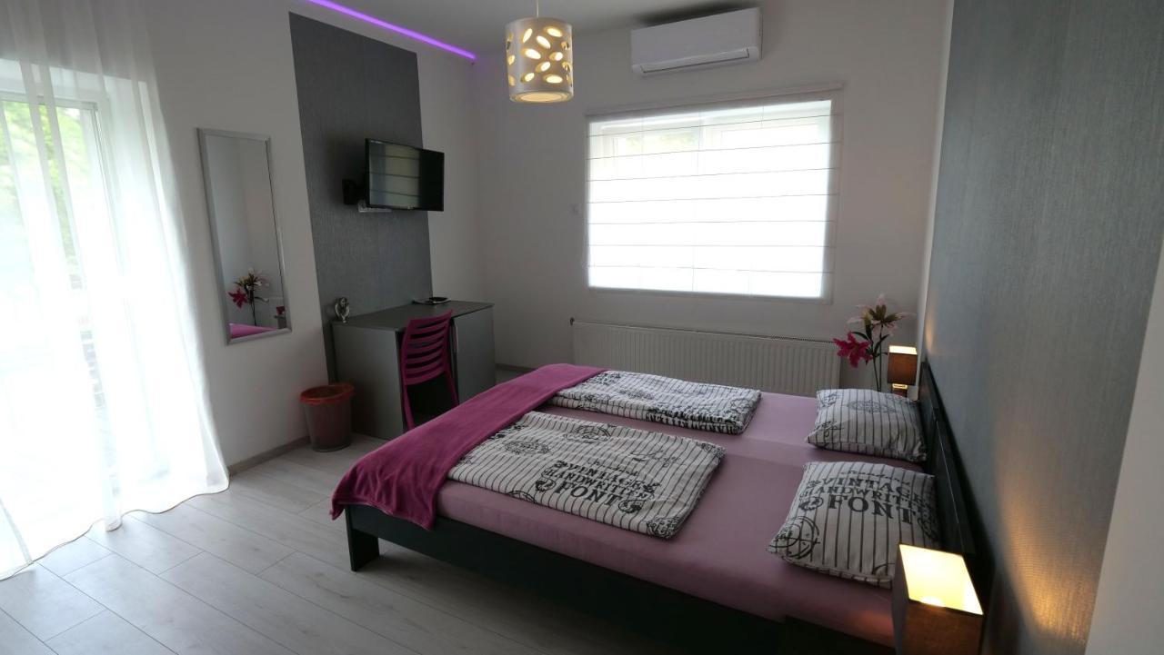 באלאטונפורד Anna Villa Fuered Boutique Rooms מראה חיצוני תמונה