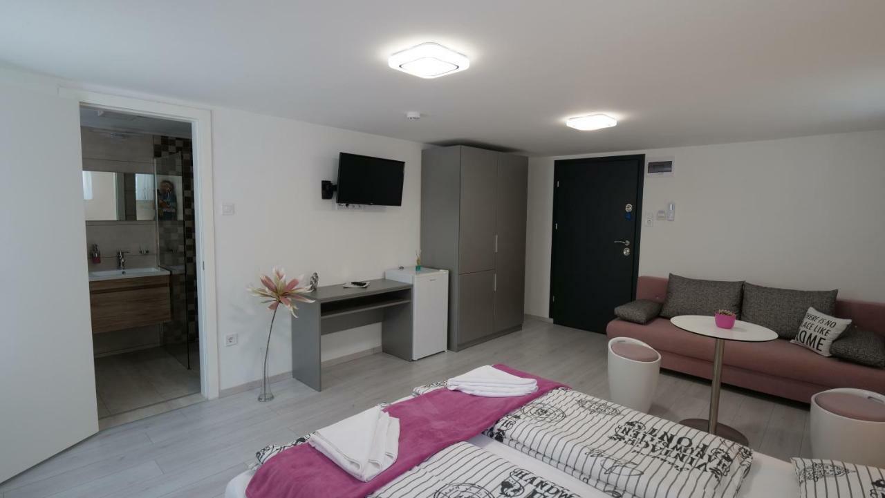 באלאטונפורד Anna Villa Fuered Boutique Rooms מראה חיצוני תמונה